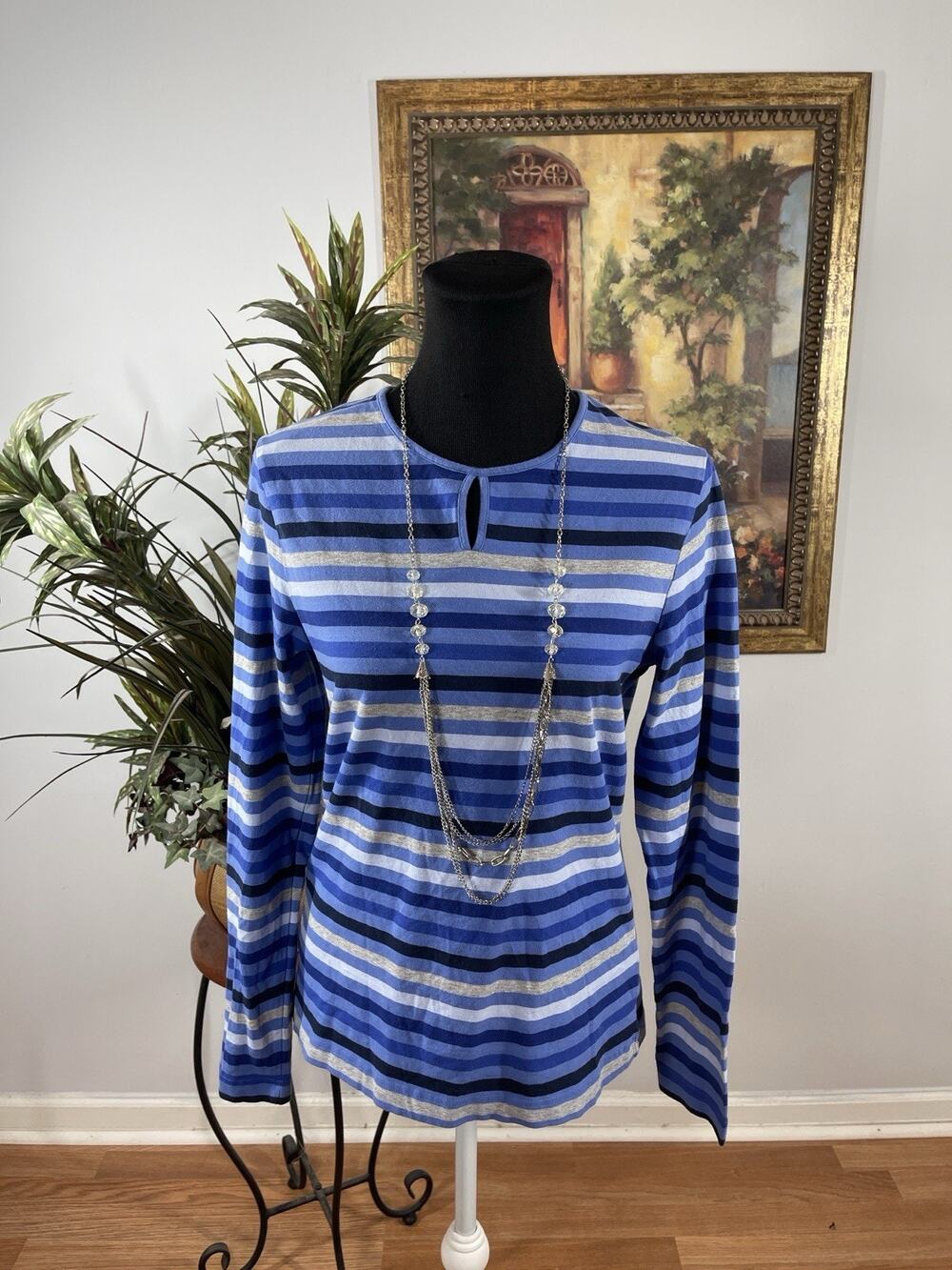 Croft & Barrow Blue Stripe Long Sleeve Keyhole Neck Top Women's Size M Boho